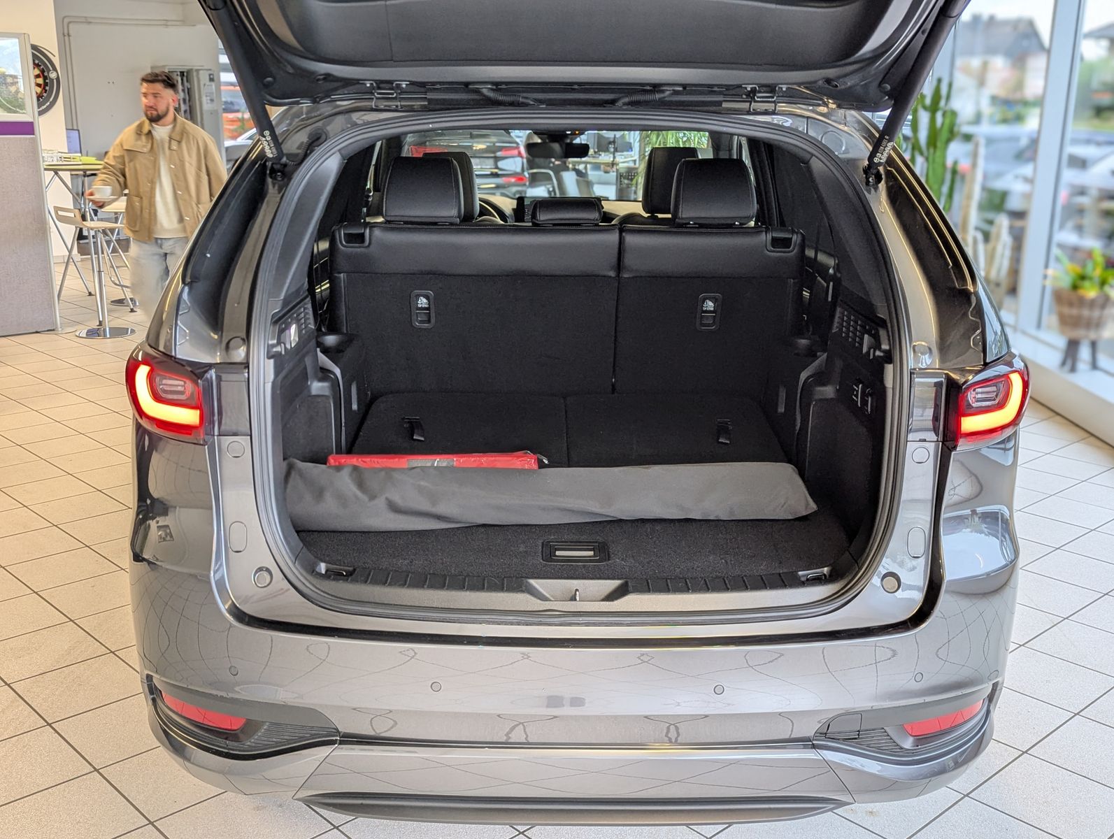 MAZDA CX-80 3.3L E-SKYACTIV D 254 HOMURA+ 7-Sitze Pano - Image 19