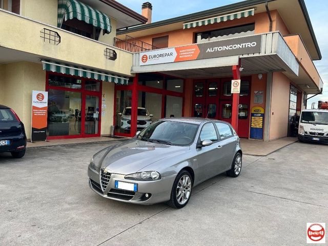 Alfa Romeo ALFA ROMEO - 147 5p 1.6 ts 16v Distinctive c/esp