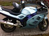 Suzuki RF 900 R - SUZUKI RF 900