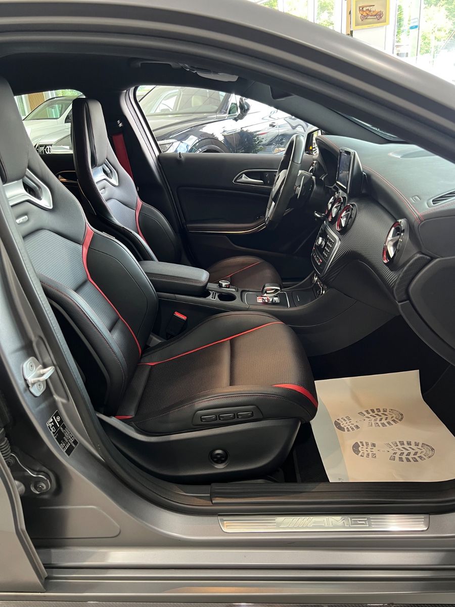 Fahrzeugabbildung Mercedes-Benz A 45 AMG 4Matic*MATT-GRAU*PERFORMANCE SITZE&AUSP