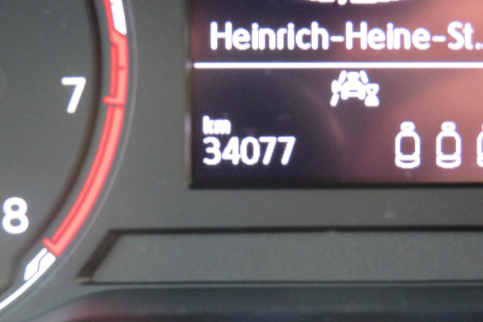 Fahrzeugabbildung Volkswagen Polo United KAMERA SITZH. NAVI KEYLESS APP-CON 1