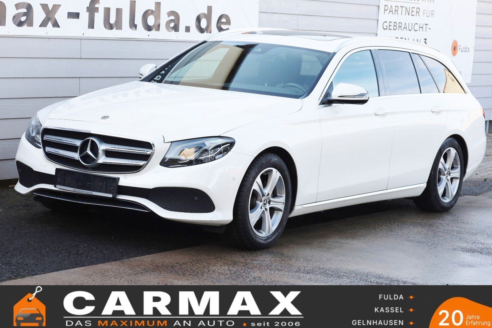 Fahrzeugabbildung Mercedes-Benz E 220d T T.Leder,Navi,LED,SD,Kamera,SH,PDC,SR+WR