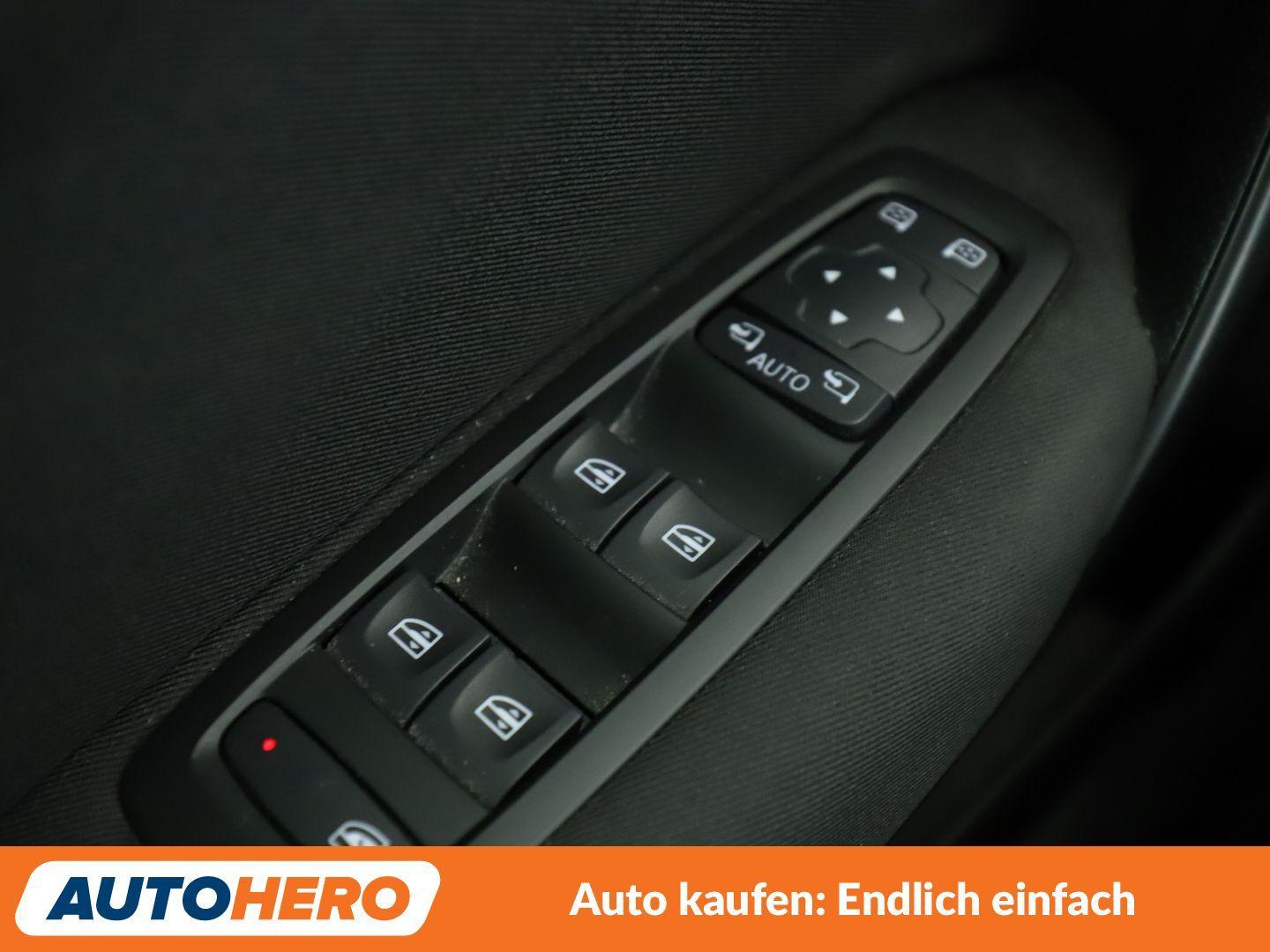 Renault Megane 1.3 TCe Limited*NAVI*TEMPO*PDC*SHZ*KLIMA*