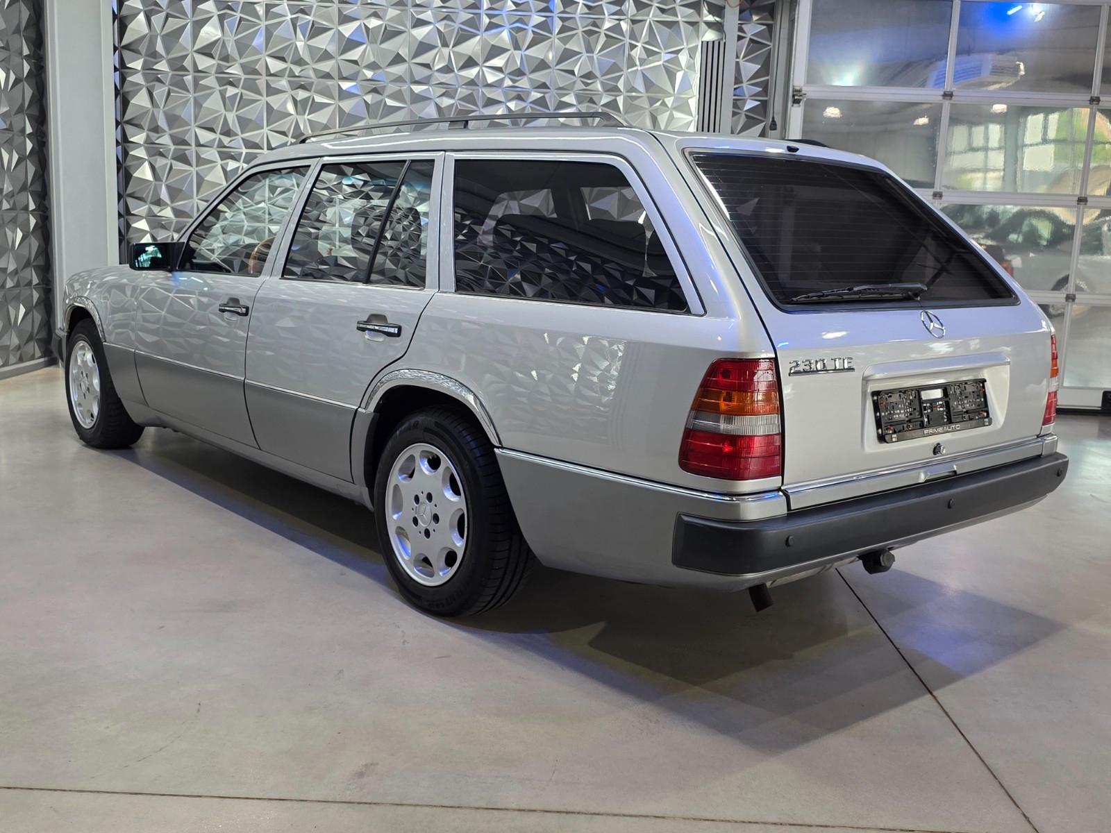 MERCEDES-BENZ E 230 TE BREAK W124 132 ch BVM 1ère MAIN - ATTELAGE - TOIT OUVRANT - 224240 km