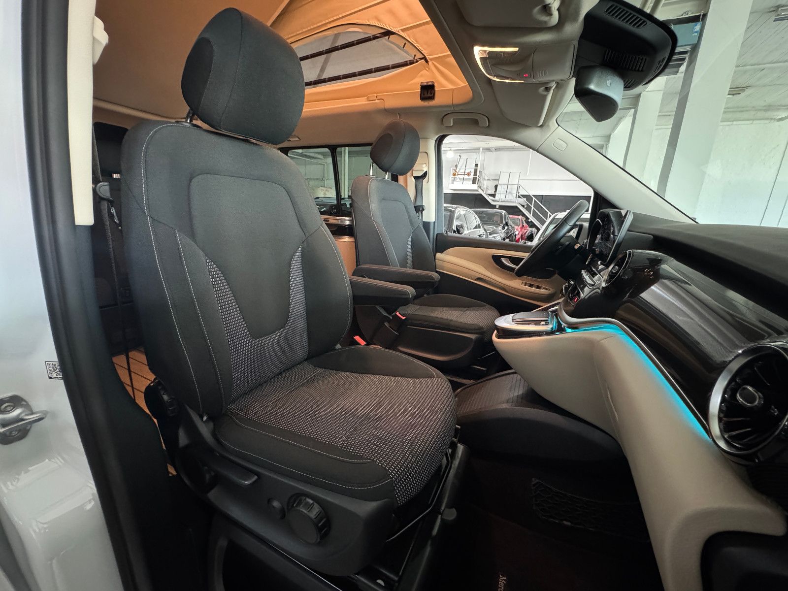 Fahrzeugabbildung Mercedes-Benz V 220 d 9GT MARCO POLO SPORTPAKET AHK LED MBUX+
