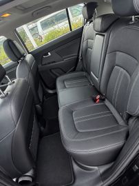 KIA Sportage - 11