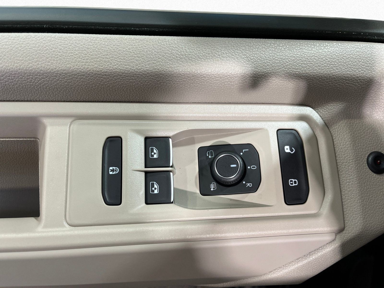 Volkswagen T7 Multivan - Bild 12