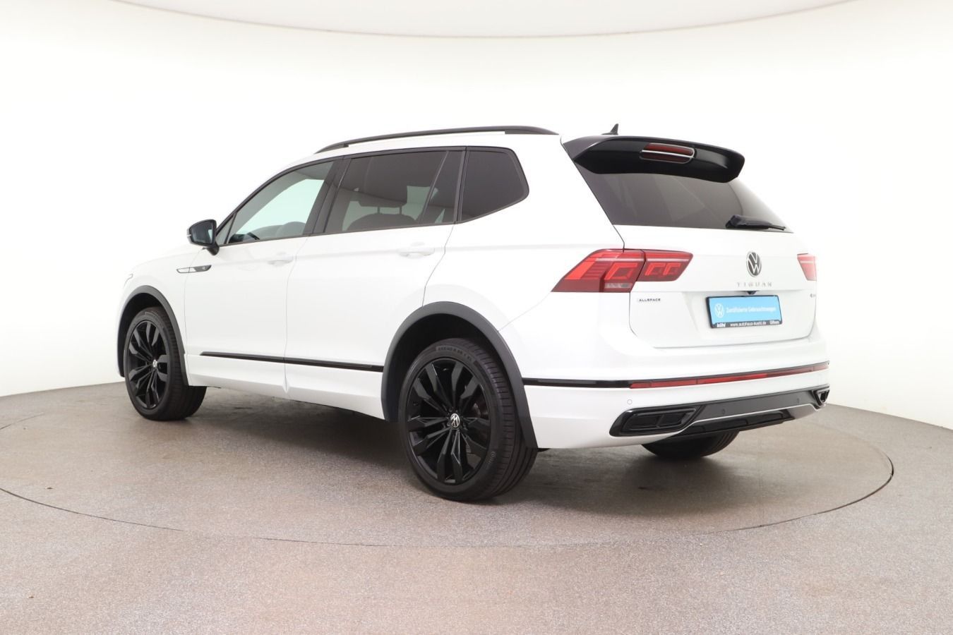 Volkswagen Tiguan Allspace 2.0 TDI 4M DSG R-Line IQ.Light A foto 4