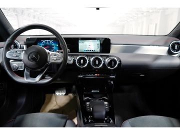 Mercedes CLA 180 Shooting Brake - 6