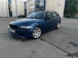 BMW 320i Touring - BMW 320 aus 2003: Kombi