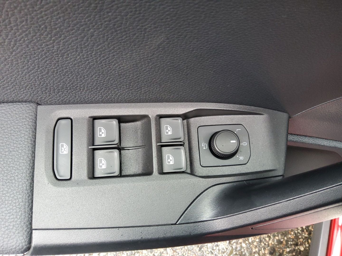 Fahrzeugabbildung SEAT Arona Xperience LED ACC PDC Rückfahrkamera Navi