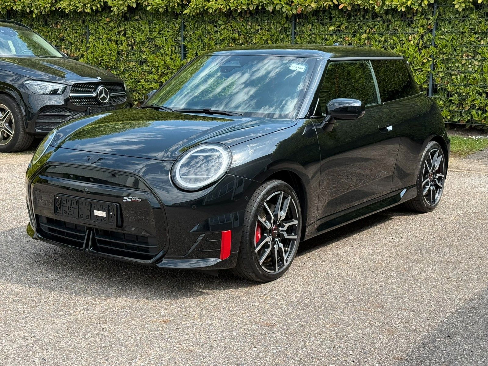 MINI JCW E PAKET L/HUD/360/PANO/HARMANKARDON
