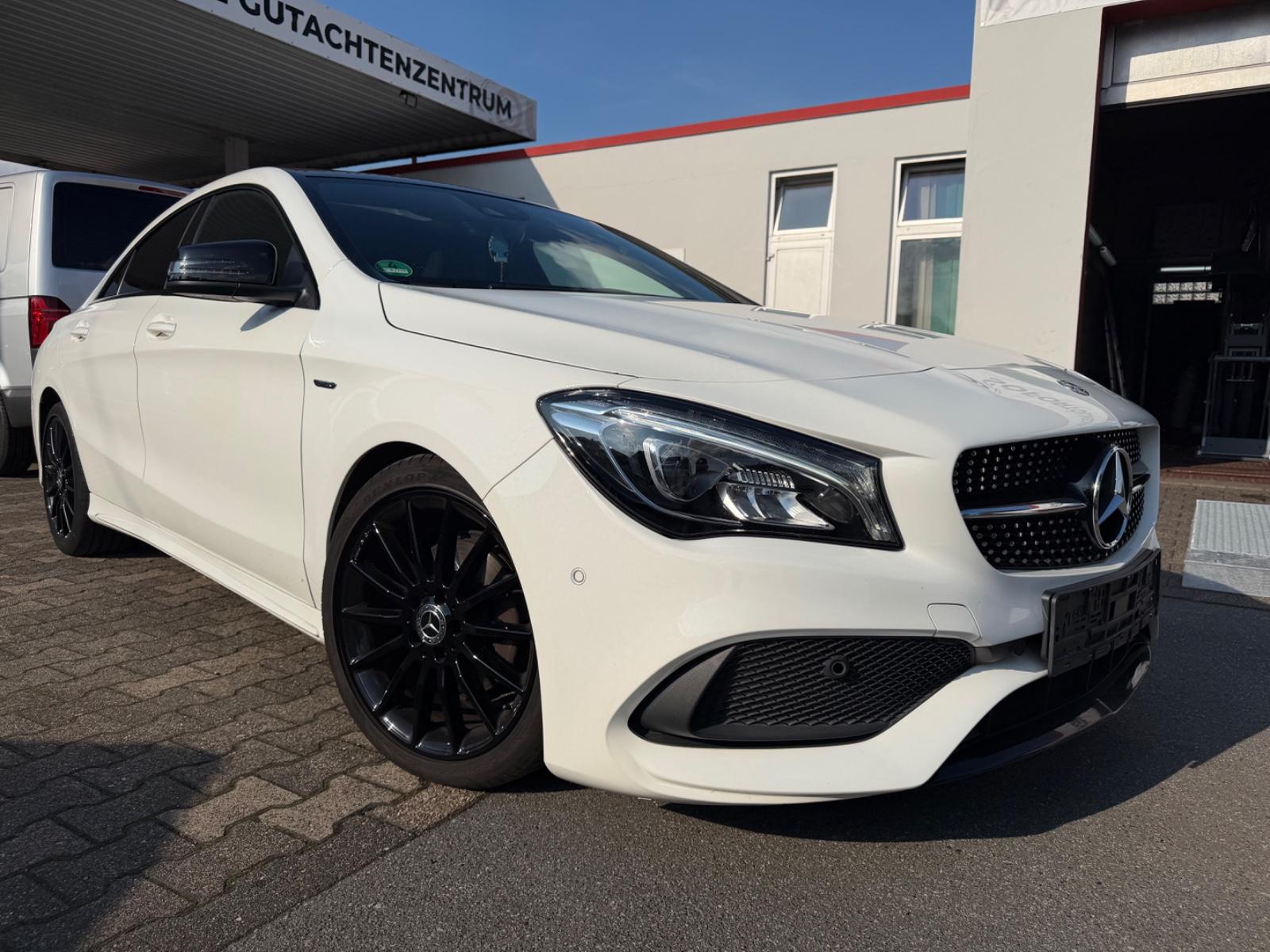 Mercedes-Benz CLA 180*2H/SH*AMG Styling*Pano*