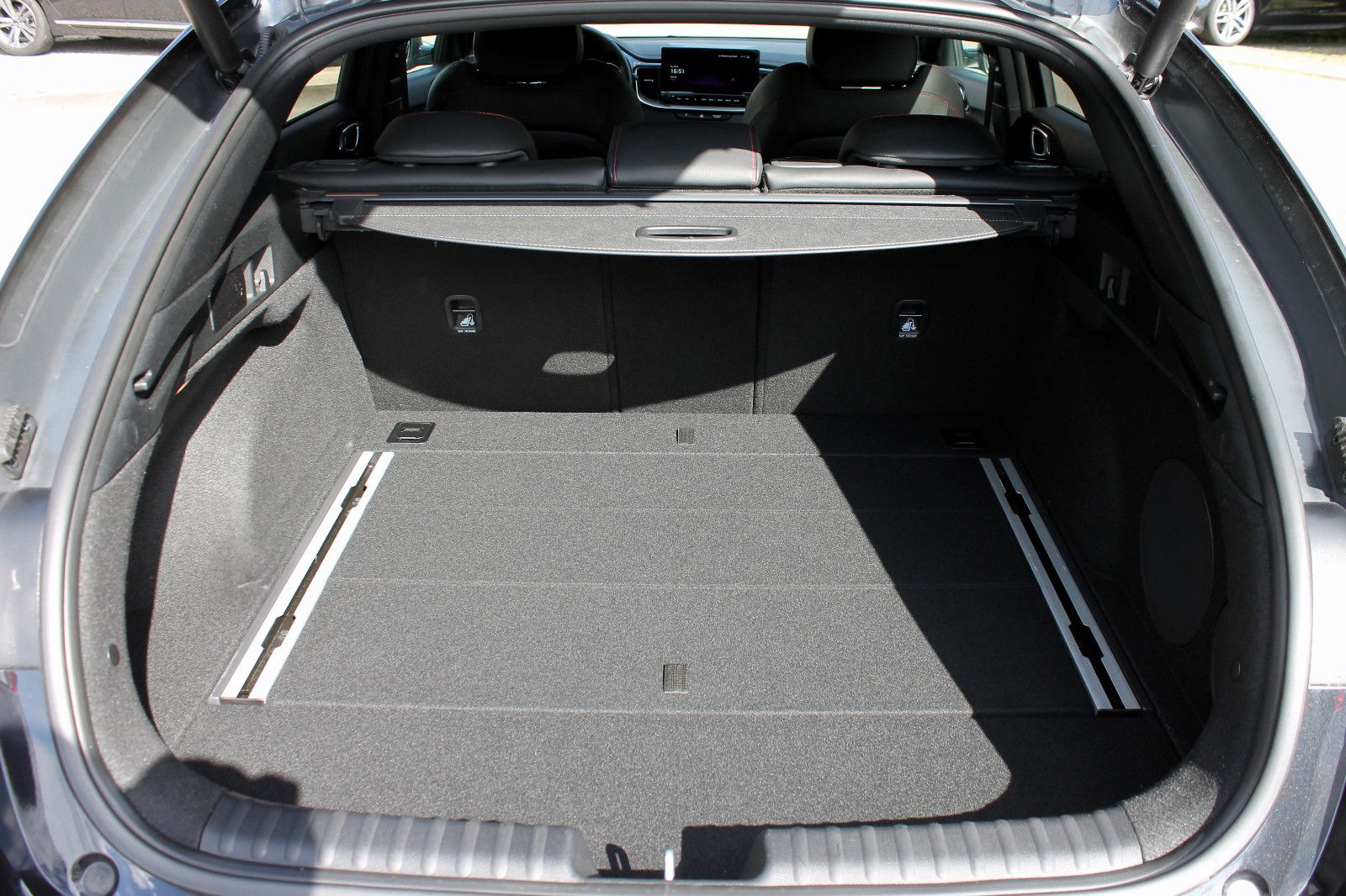 Fahrzeugabbildung Kia pro cee'd 1.6TGDI GT ACC PANO LED KAM SHZ LHZ BT