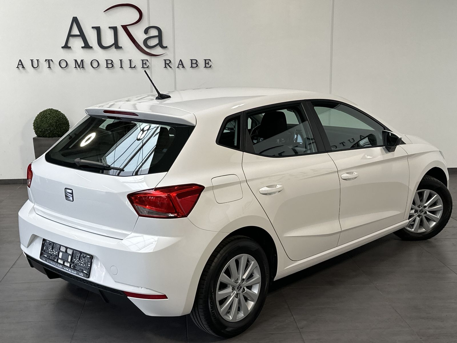 Fahrzeugabbildung SEAT Ibiza 5-Türer 1.0 TSI Style LED+TEMP+SPURHALTE