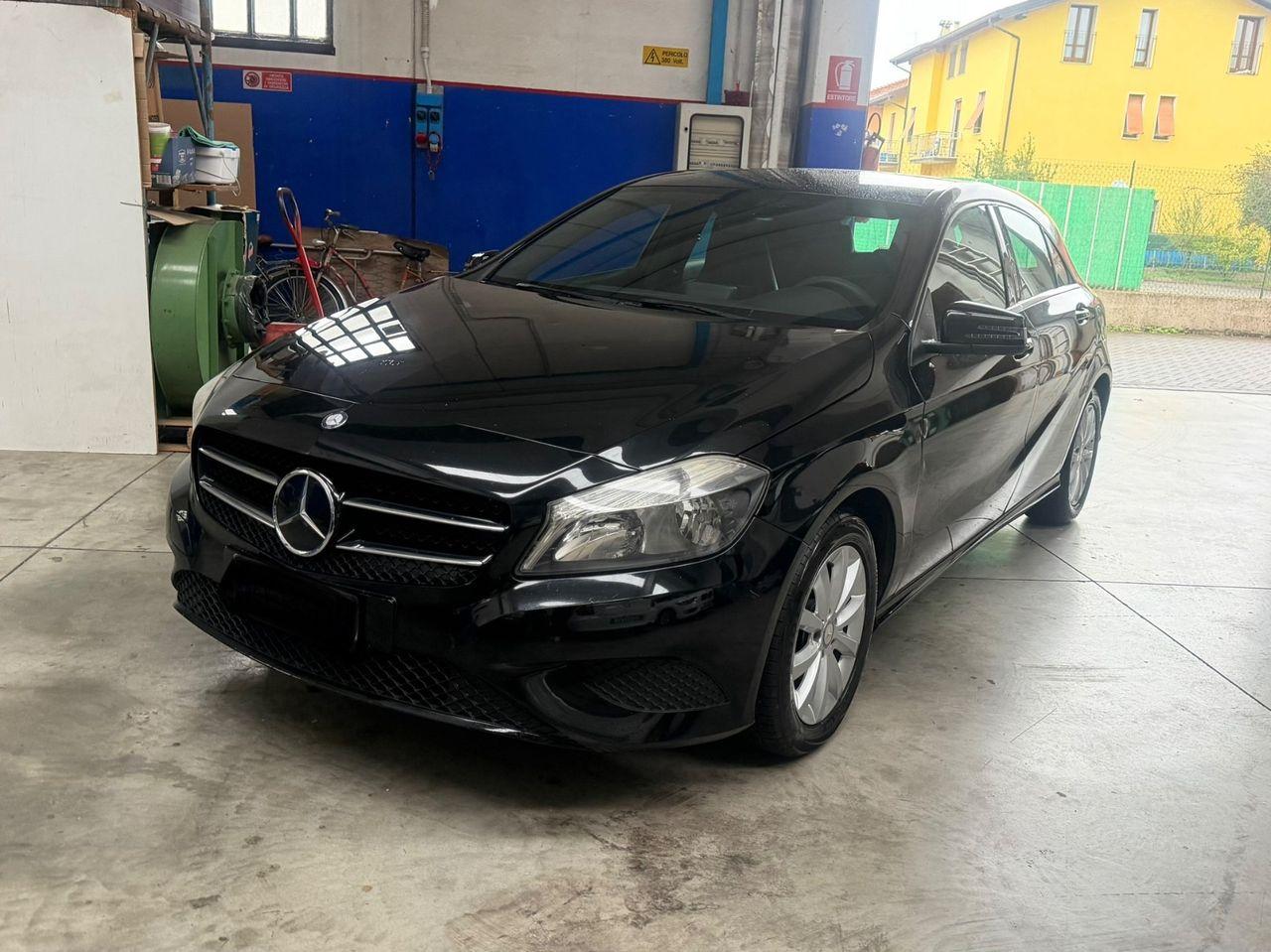 Mercedes-Benz A 180