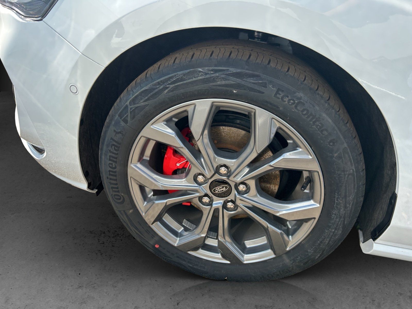 Fahrzeugabbildung Ford Focus Turnier 1,0 Ecoboost ST-Line