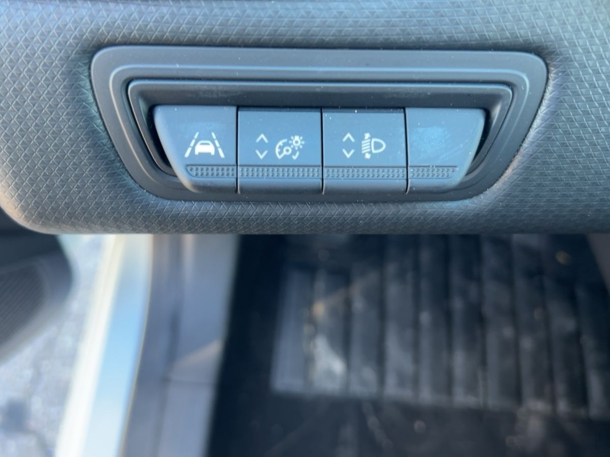 Fahrzeugabbildung Renault Clio INTENS TCe 90 X-tronic Kamera Navi