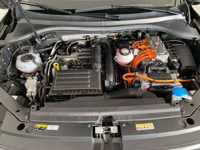 Tiguan Life 1.4 TSI DSG eHybrid NAVI+LED+SHZ+EPH