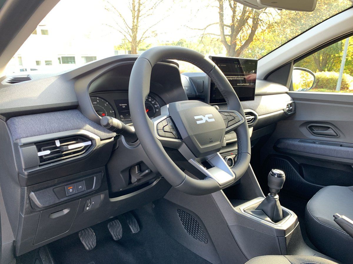 Dacia Sandero - Bild 10