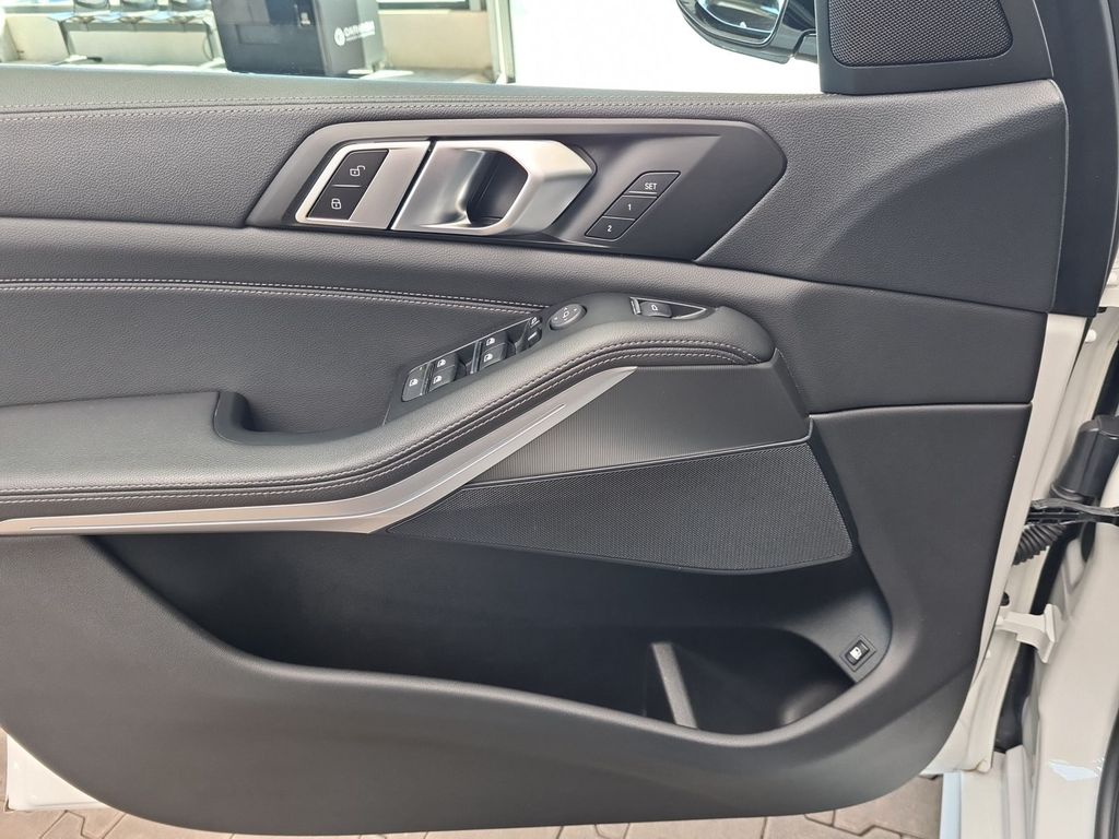 BMW X5 xDrive45e M-Sport Laser Head-Up HiFi DAB AHK 