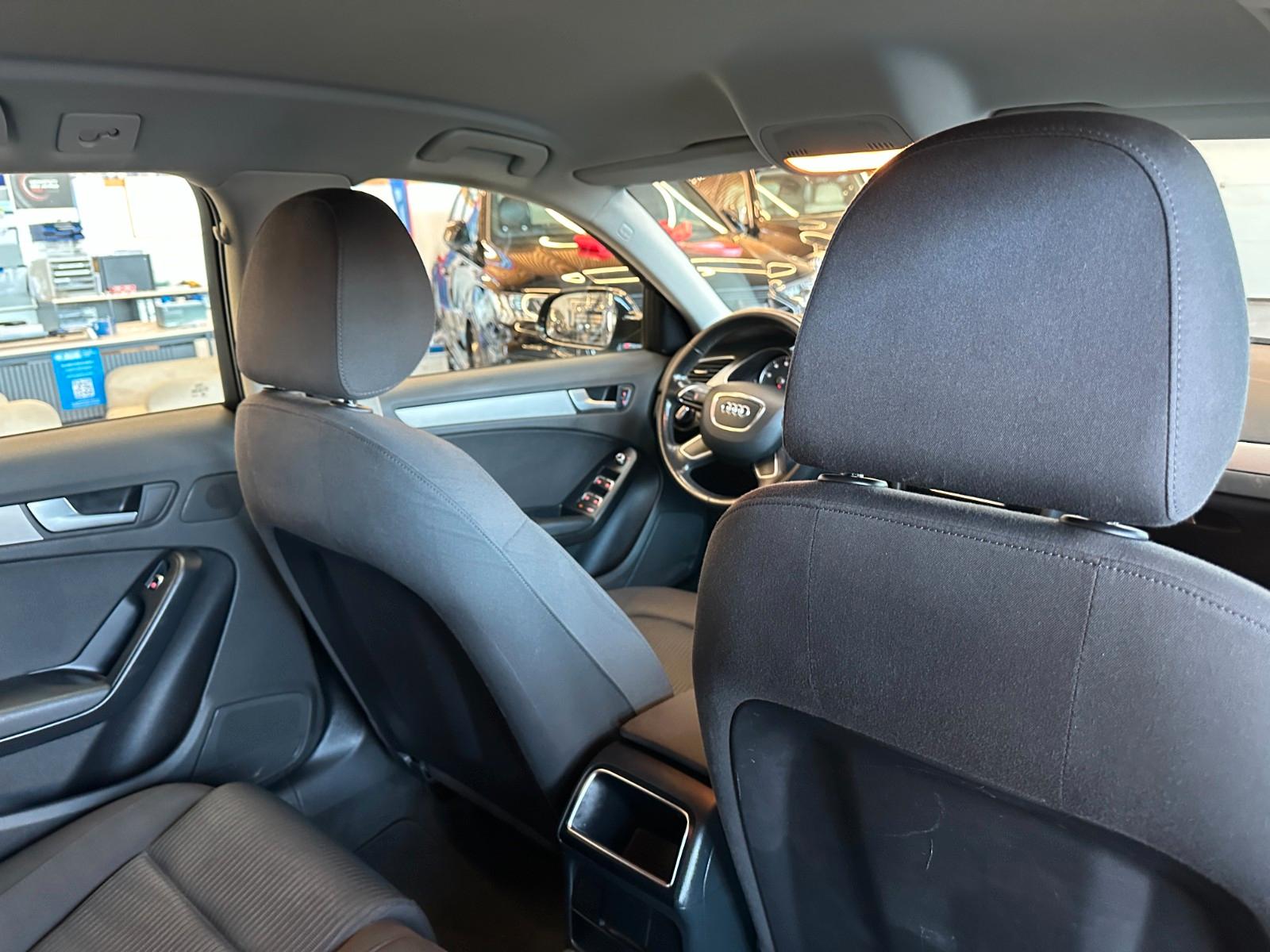 Audi A4 2013 — photo 32