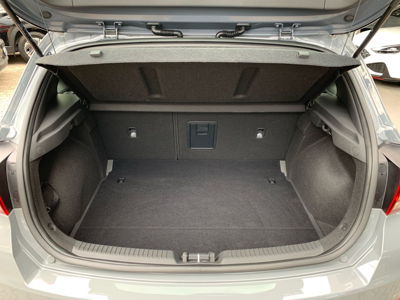 Fahrzeugabbildung Hyundai i30 1.5 T-GDI 7-DCT N Line Mild-Hybrid Navi LED
