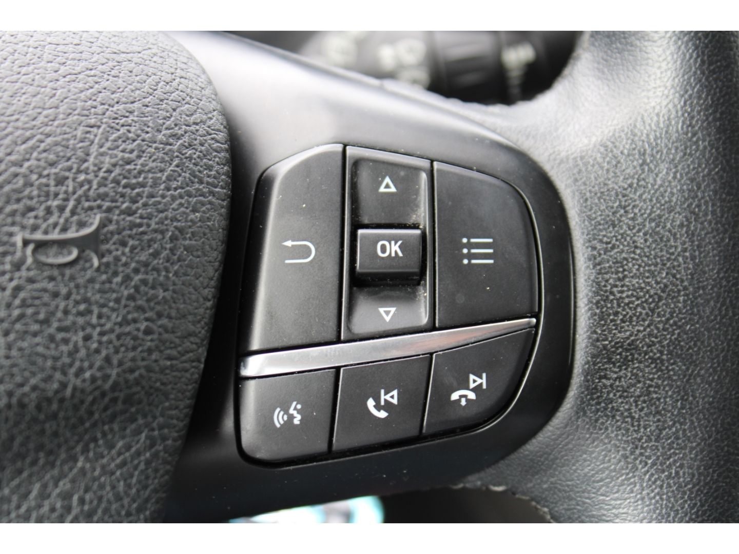 FORD Tourneo Custom 320 Titanium X 2.0 TDCi L2 Active - Image 19