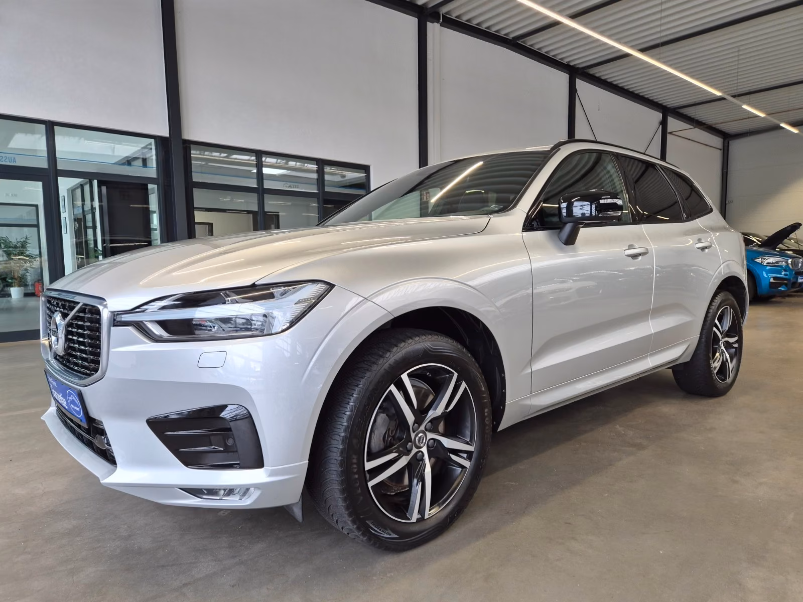 Volvo XC60 R DESIGN 2.0d AWD LEDER NAVI SPUR CAMERA
