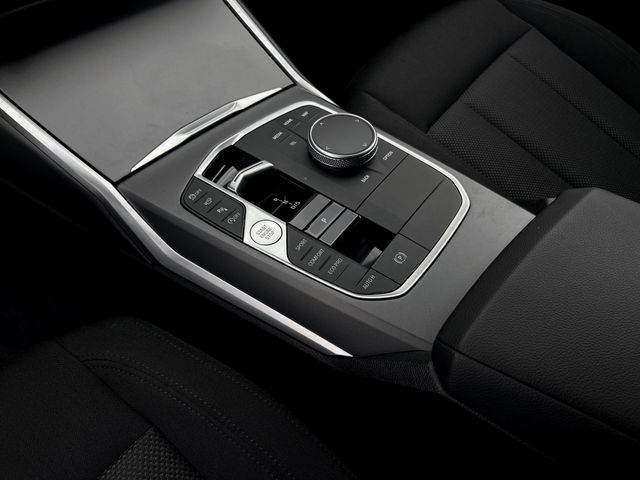 Foto Nummer 10: BMW 320i