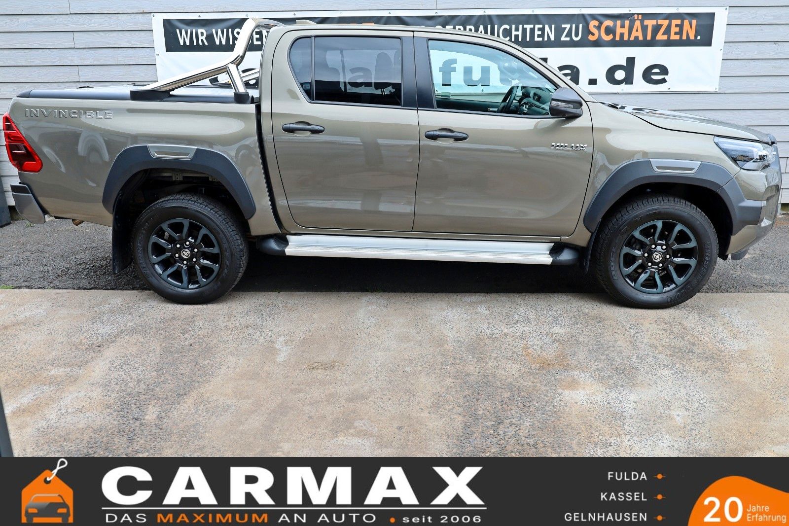 Fahrzeugabbildung Toyota Hilux 2.8 D-4D Invincible,ACC,Rollo,Rollbüg.,AHK