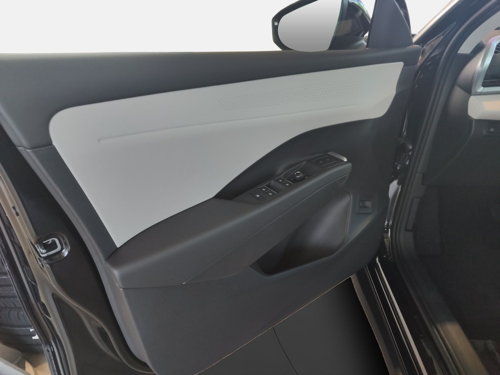 Volkswagen T-Roc - Bild 3