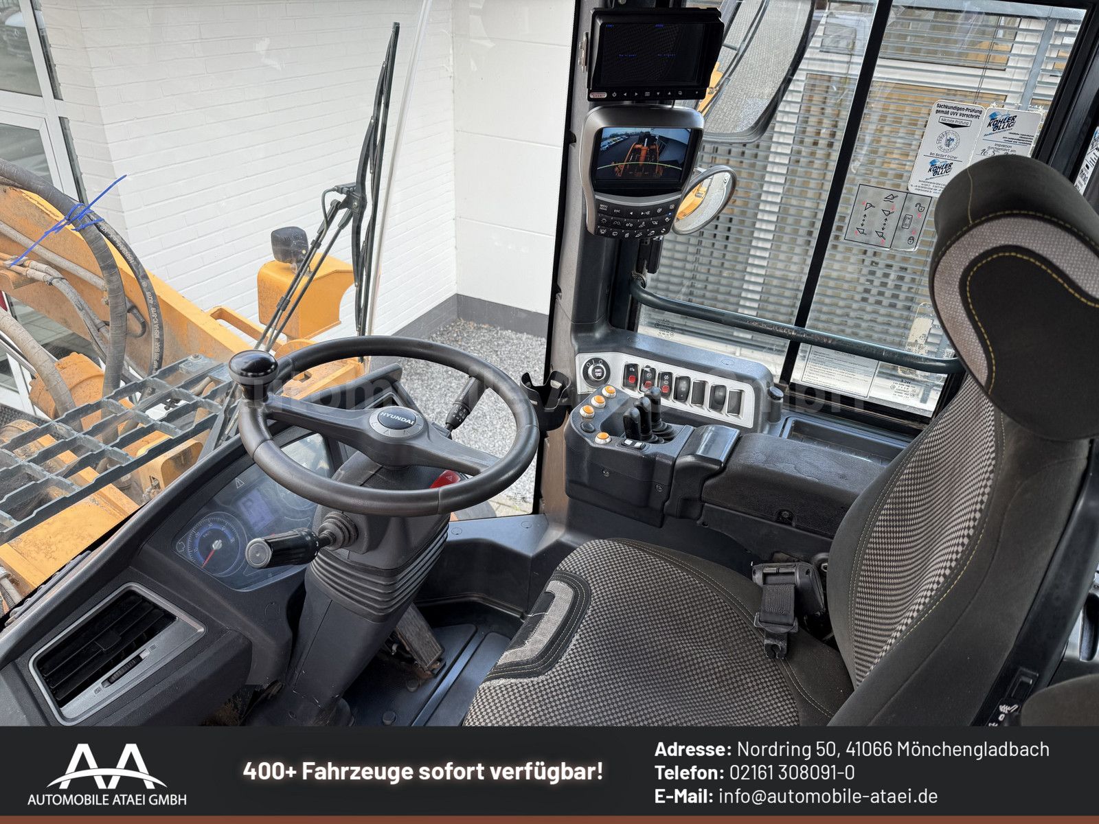 Fahrzeugabbildung Hyundai HL 965 (0067)