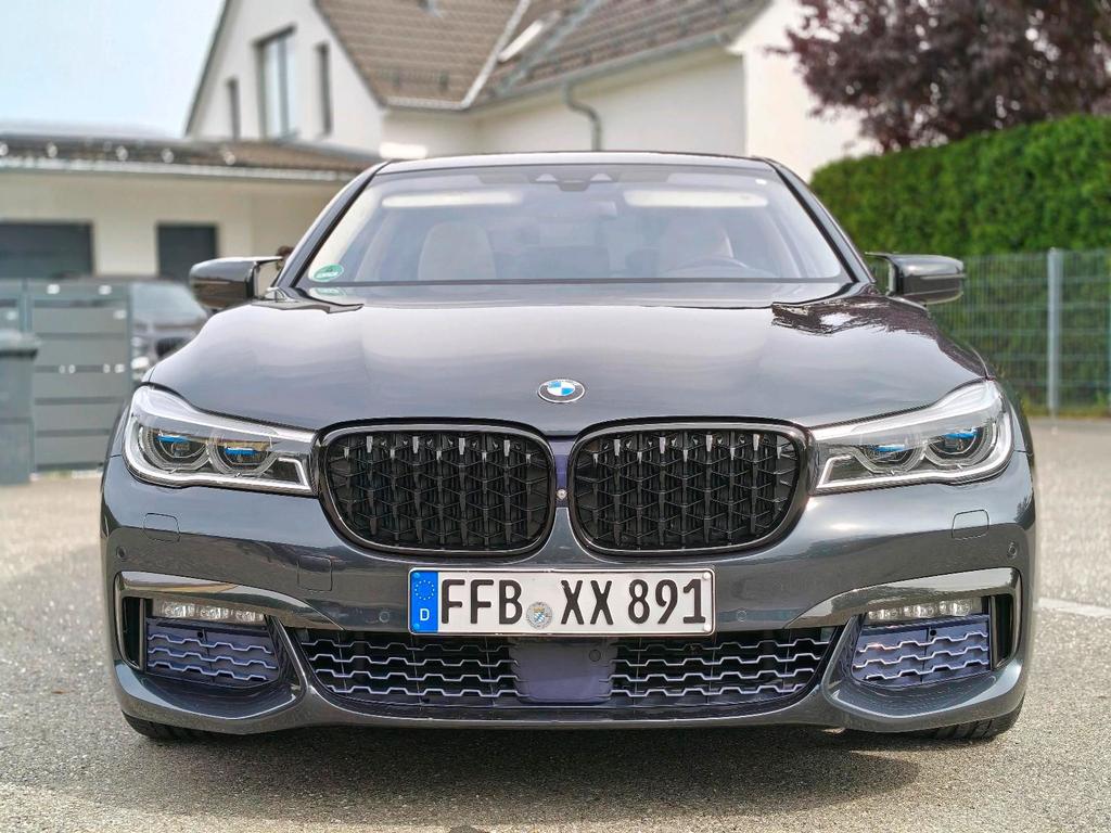 BMW 730