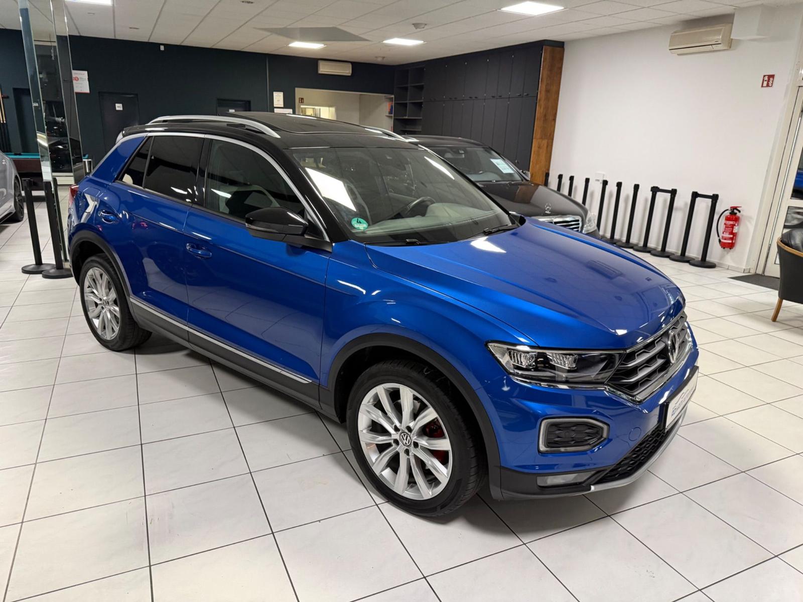 Volkswagen T-Roc 2.0 Sport 4M 1.Hand ACC PANO LED CAM DSG