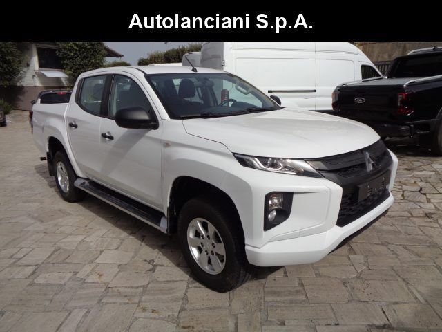 Mitsubishi MITSUBISHI L200 2300 D DOUBLE CAB 4x4 CARPLAY IT