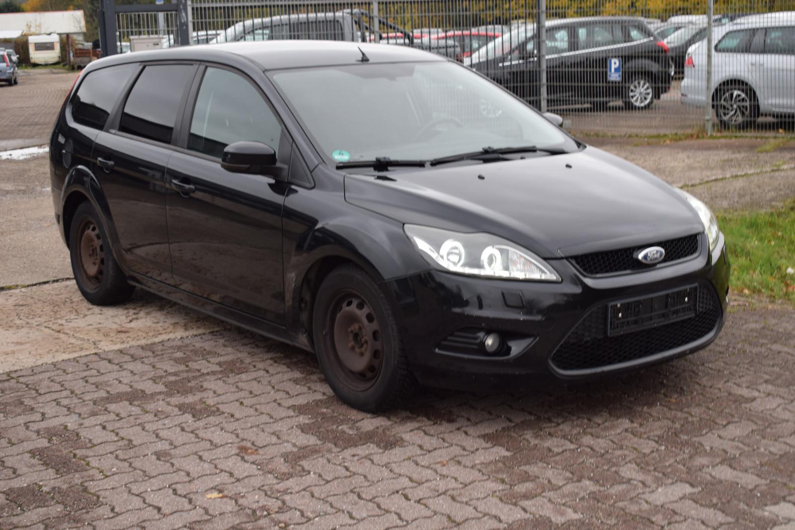 Ford Focus 2009 — interior