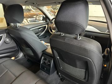 BMW 330 e Lim. iPerformance Sport Line *2. Hand*LED*