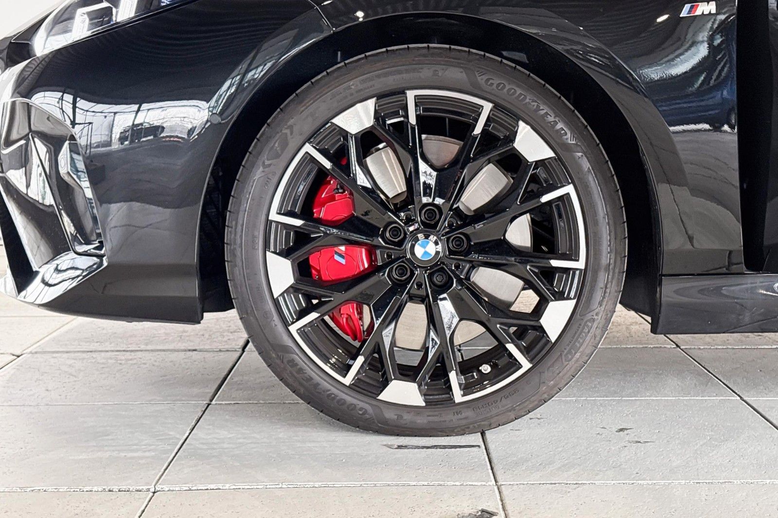 BMW M135 xDrive | M Sportpakket Pro | Driving Plus imagem 3