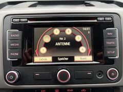 Fahrzeugabbildung Volkswagen T5 Multivan 140PS DSG Navi Klima Sitzh Xenon 7Si