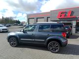 Skoda Yeti Adventure/XENON/PDC/SITZHZG/KLIMAAUTO./LM - Skoda Yeti mit Benzin-Antrieb: Geländewagen, Schaltgetriebe