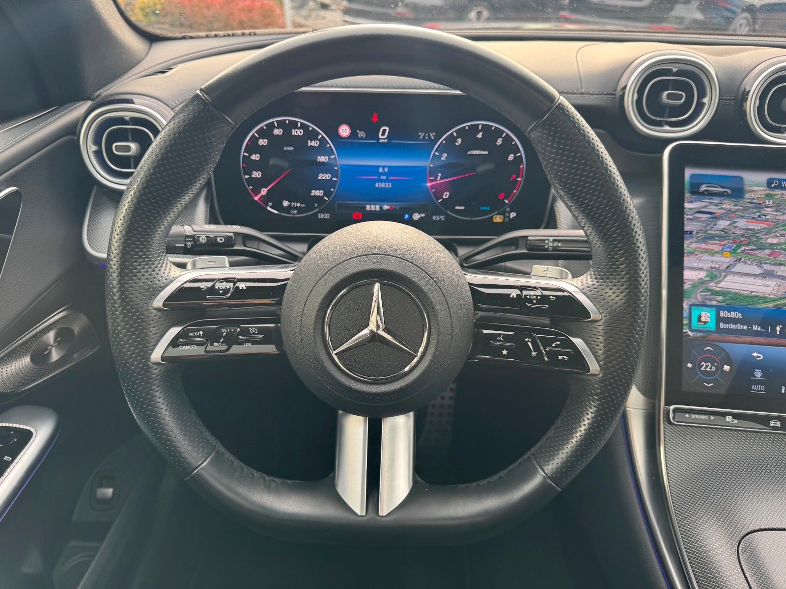 Fahrzeugabbildung Mercedes-Benz GLC 300 4M+AMG+Pano+Burm+360+Memory