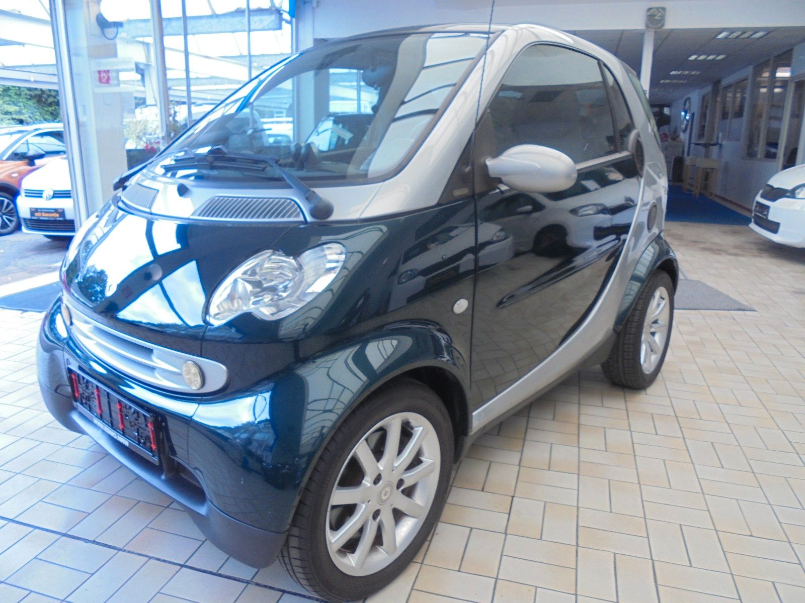 Fahrzeugabbildung Smart ForTwo Automatik/Klima/Panoramadach/Tüv neu/