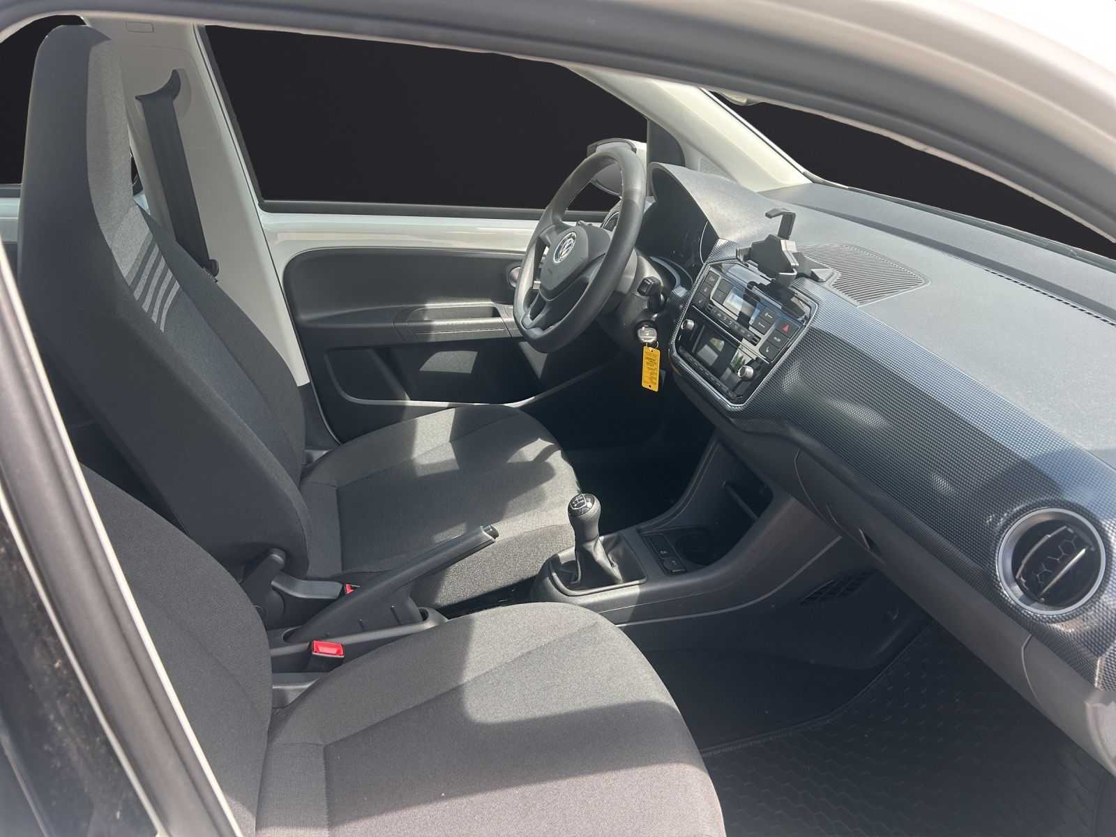Fahrzeugabbildung Volkswagen up! 1.0 Basis Klima GRA RFK SH