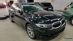 Fahrzeugabbildung BMW 320d xDrive Touring Navi LED SiHz PDC Tempo DAB