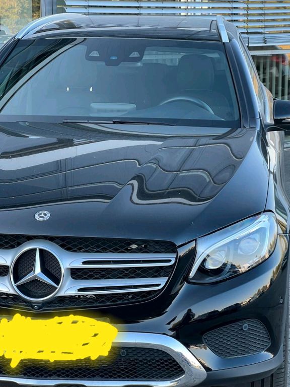 Image of Mercedes-Benz GLC 300