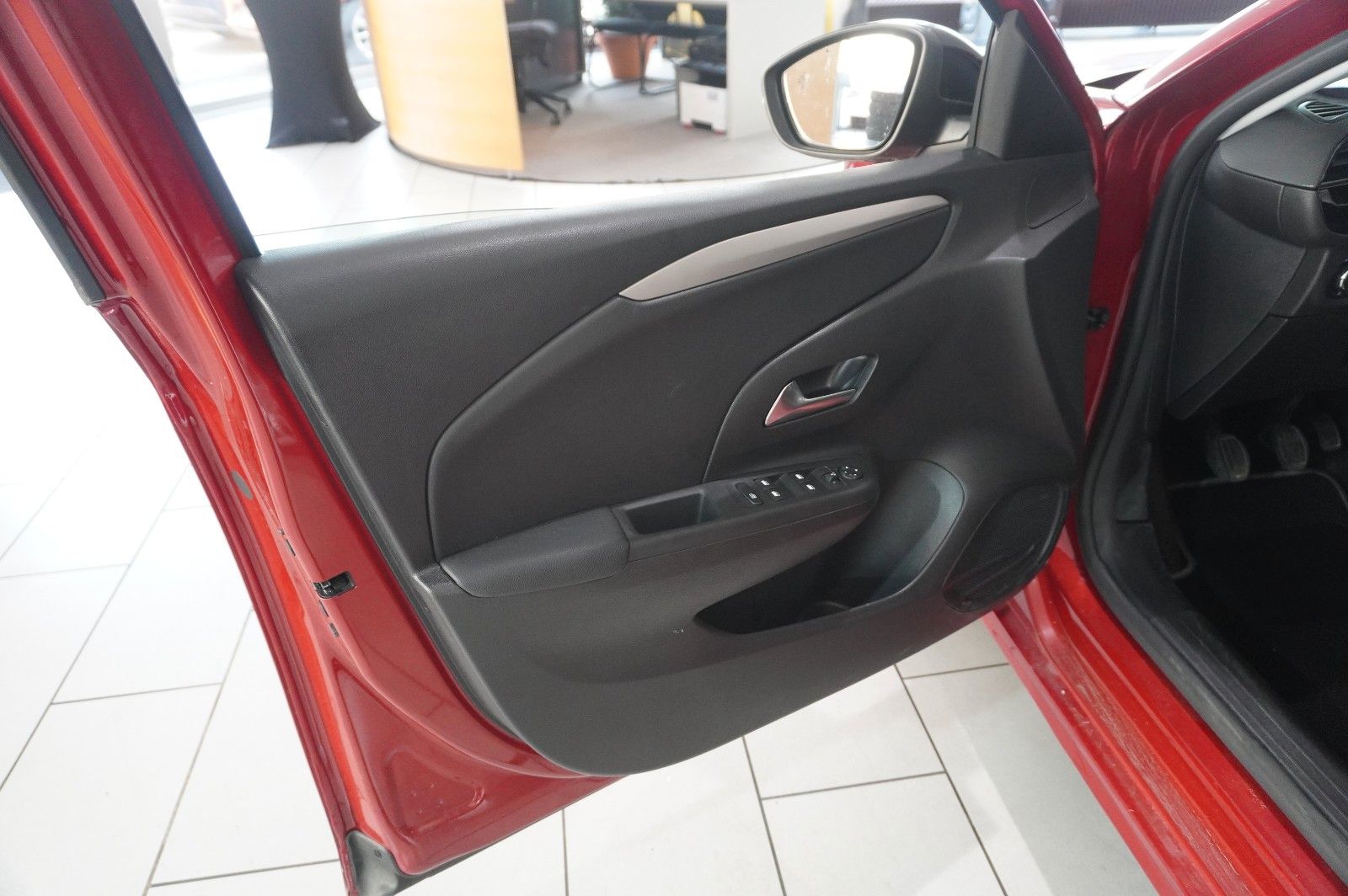 Fahrzeugabbildung Opel Corsa F 1.2 FACELIFT NAVI/LED/KAMERA/VIRTU./DAB+