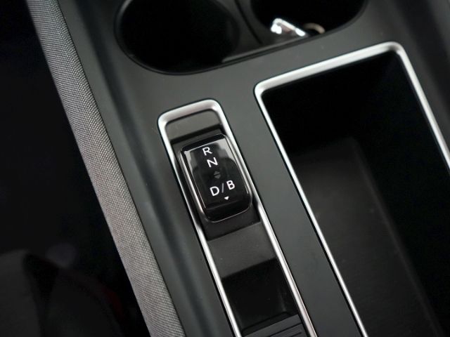 ENYAQ iV 60+LED+AHK+NAVI+LENKRADHEIZUNG+RÜCKFAHR