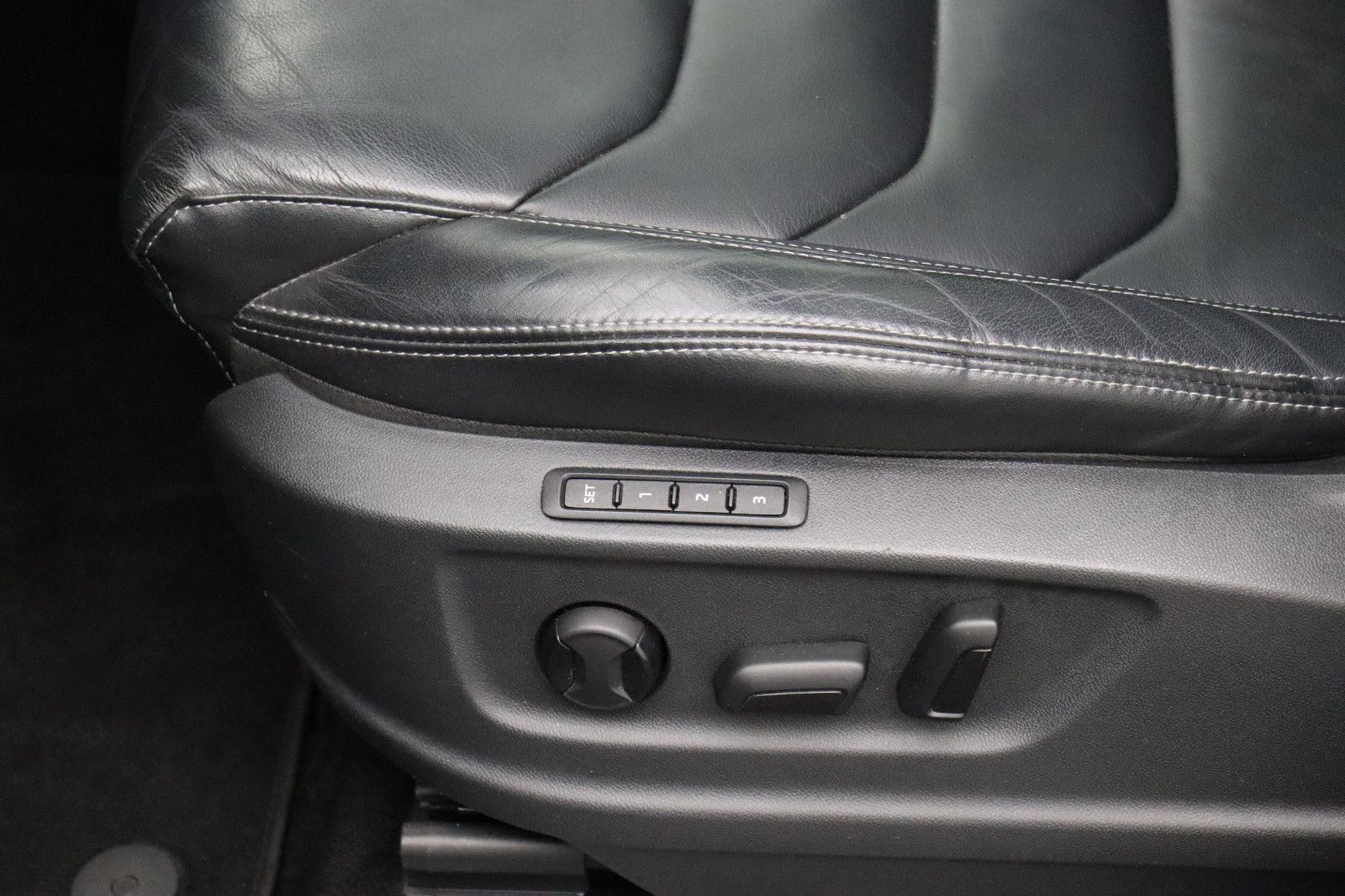 Fahrzeugabbildung SKODA Kodiaq 2.0 Style 4x4 7-Sitzer AHK