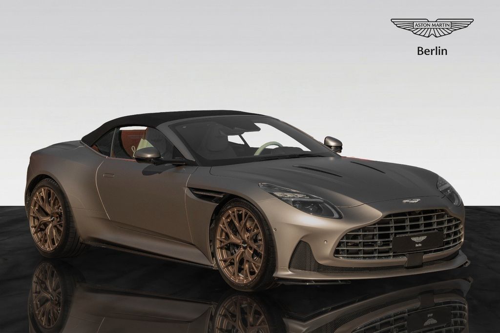 Image of Aston Martin DB12